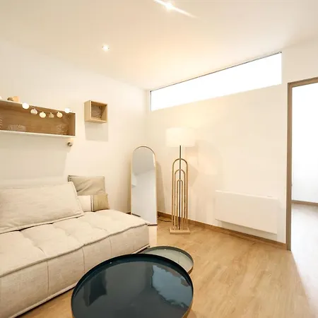 Apartamento Le Lavandin, Spacieux Et Moderne P4, Centre Ville, Wifi Nîmes