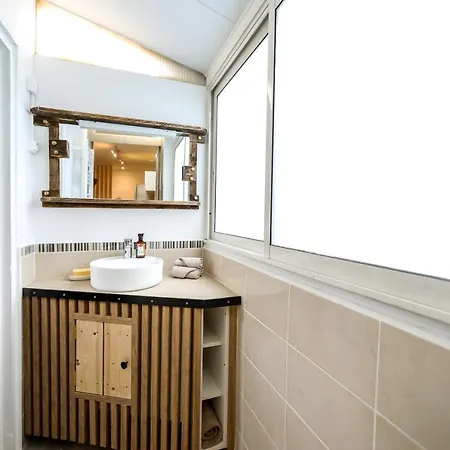 Le Lavandin, Spacieux Et Moderne P4, Centre Ville, Wifi * Nîmes