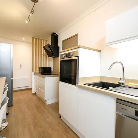 Apartamento Le Lavandin, Spacieux Et Moderne P4, Centre Ville, Wifi Nîmes