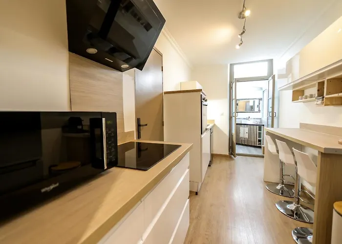 Le Lavandin, Spacieux Et Moderne P4, Centre Ville, Wifi Appartamento Nîmes