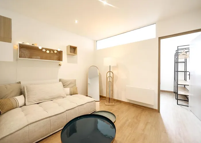 Appartamento Le Lavandin, Spacieux Et Moderne P4, Centre Ville, Wifi Nîmes